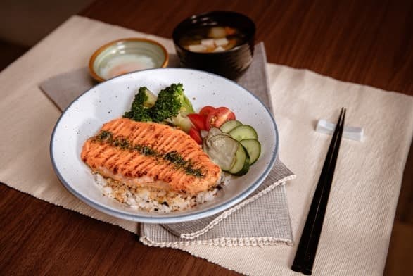 Salmon mentaiko don